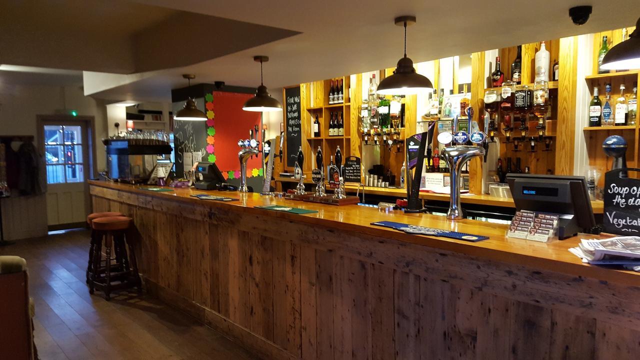 The Stag Hotel Northwood  Kültér fotó