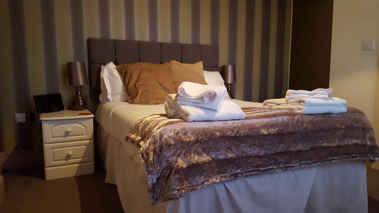 The Stag Hotel Northwood  Kültér fotó