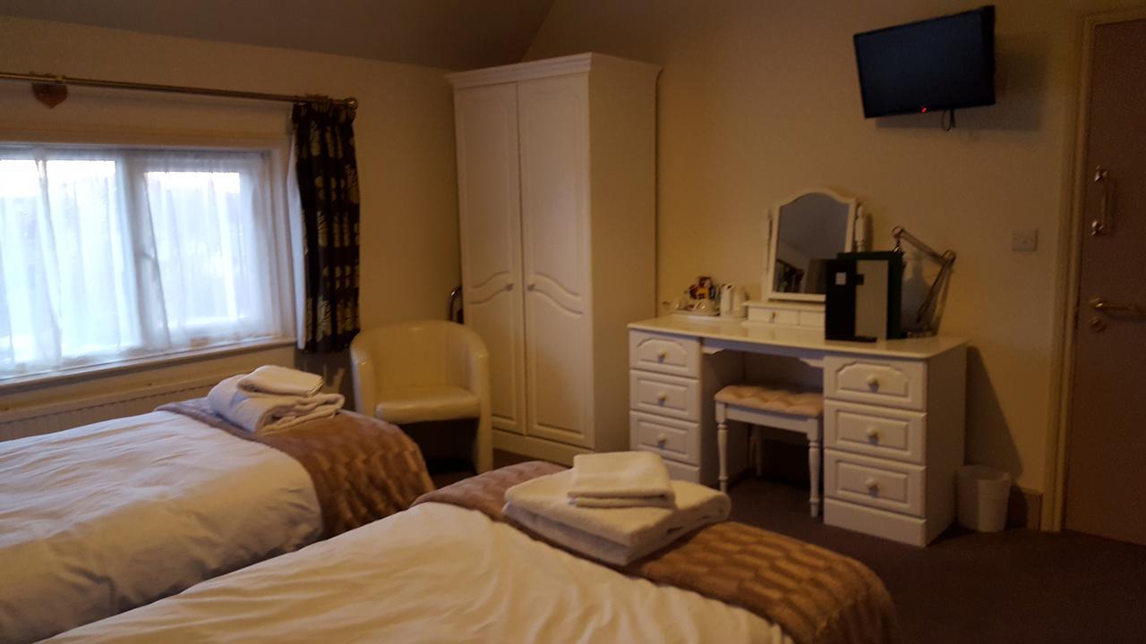 The Stag Hotel Northwood  Kültér fotó