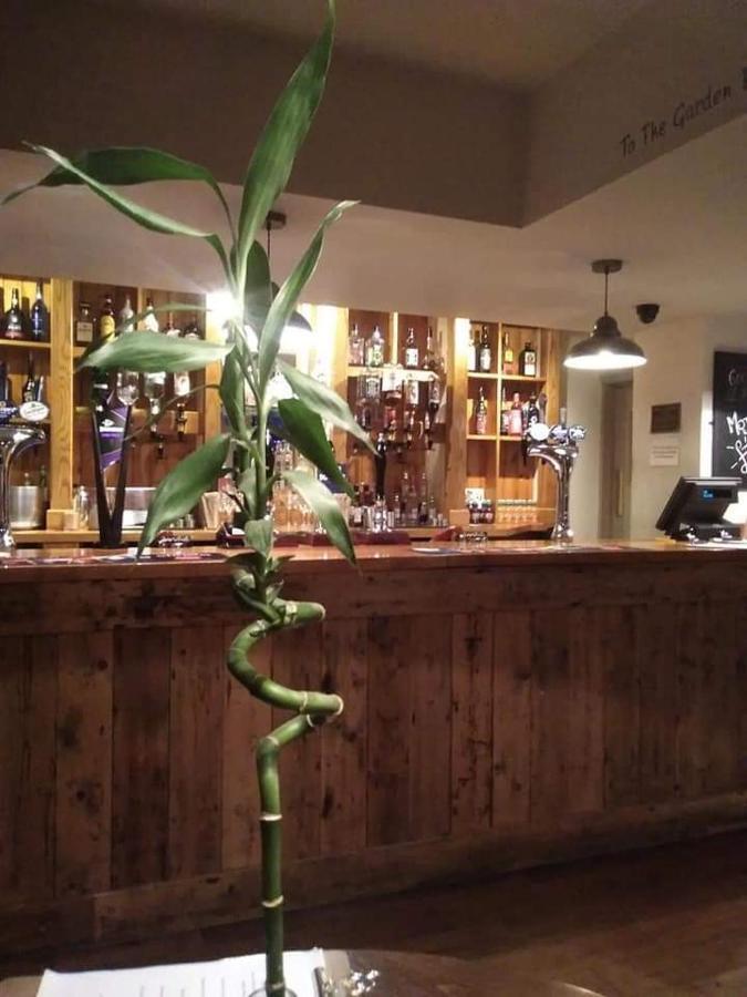 The Stag Hotel Northwood  Kültér fotó